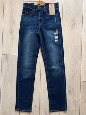 Levi's Women’s 724 High-Rise Slim Straight Jeans, 26x32, NWT